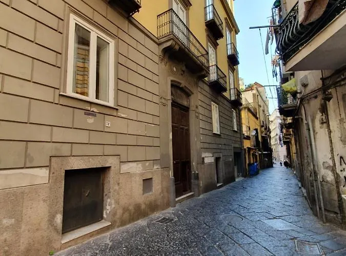 Serenity 68 * Neapel